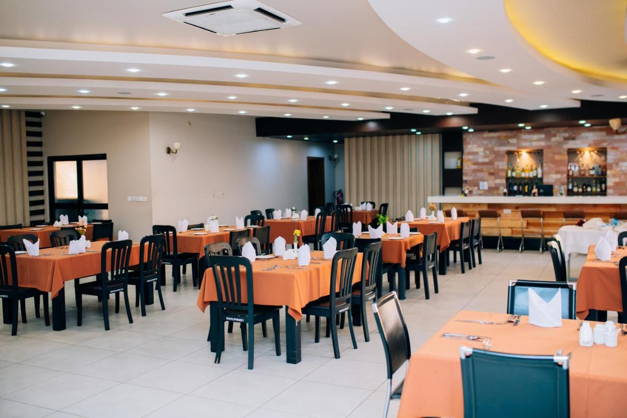 Gold Crest Hotel Mwanza Esterno foto