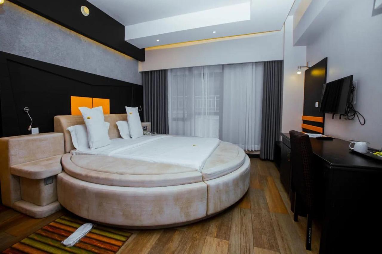 Gold Crest Hotel Mwanza Esterno foto
