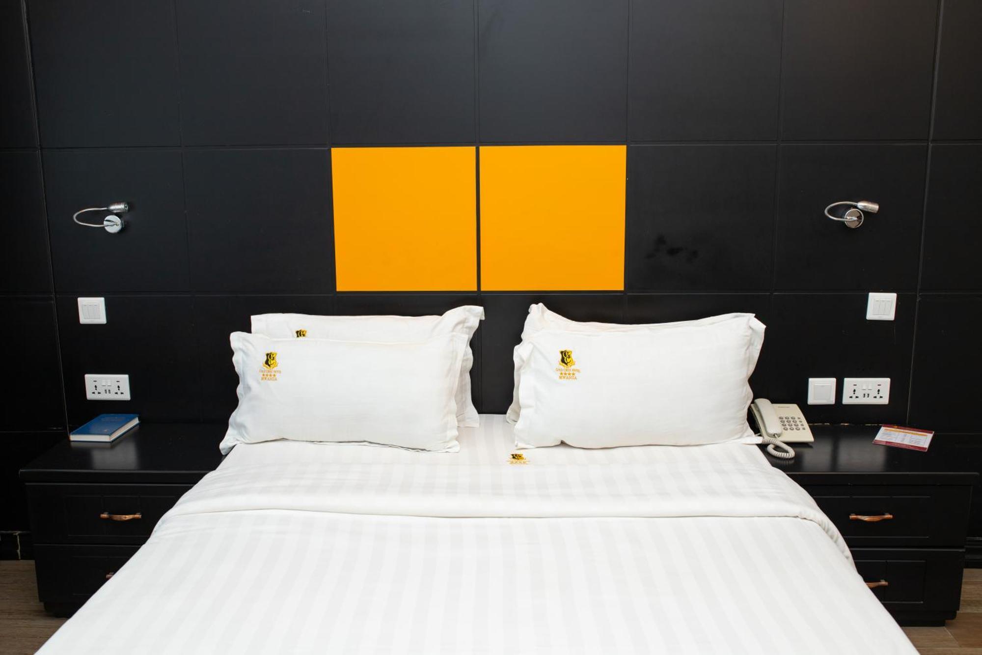 Gold Crest Hotel Mwanza Esterno foto