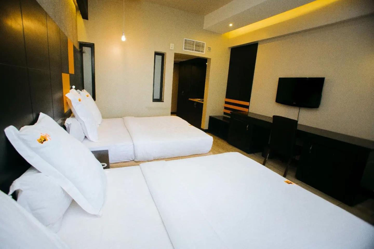 Gold Crest Hotel Mwanza Esterno foto