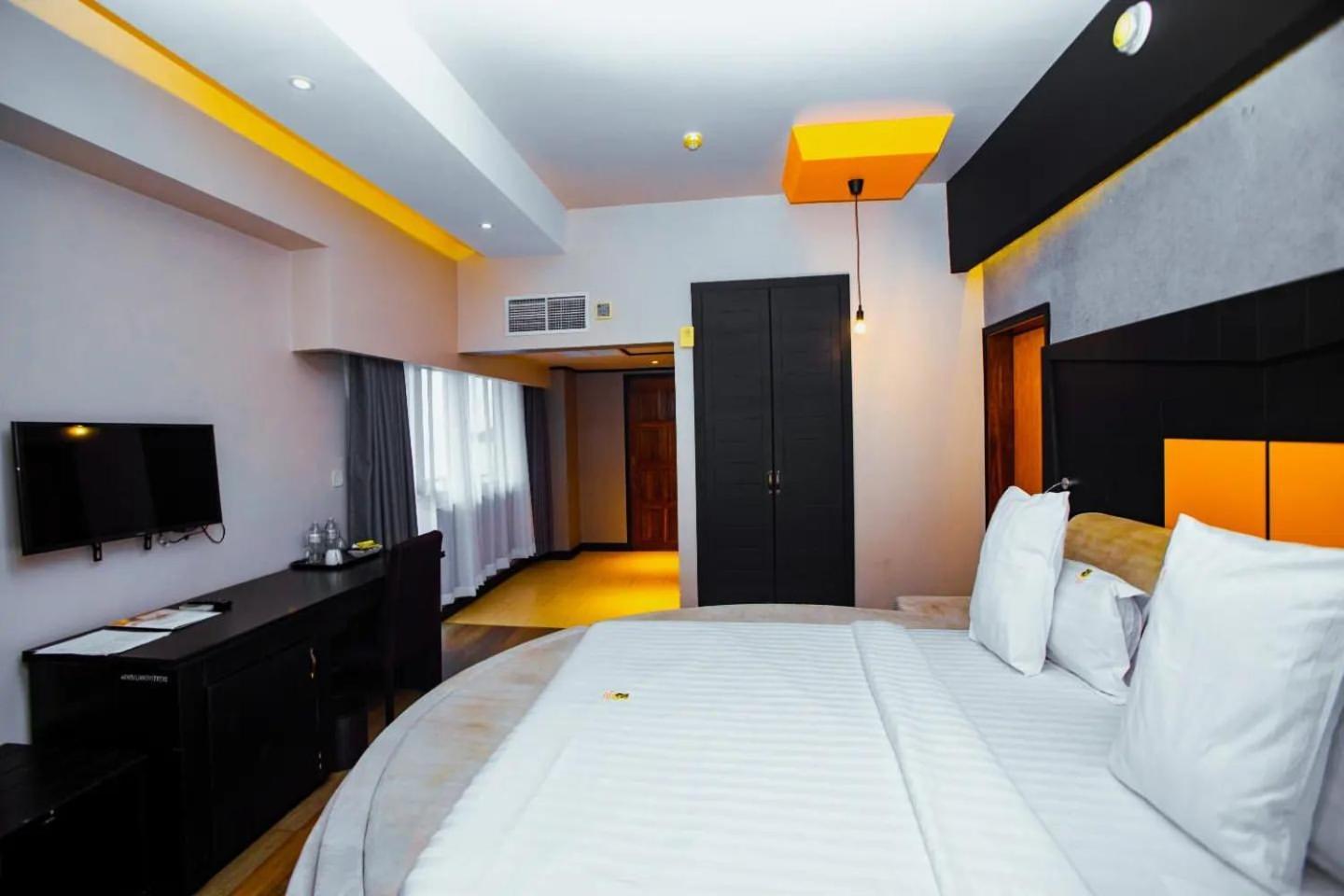 Gold Crest Hotel Mwanza Esterno foto
